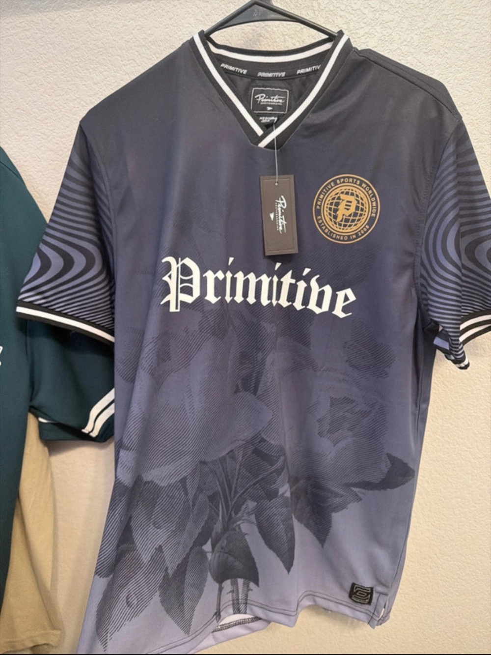 Primitive Men’s Navy and White Graphic Jersey